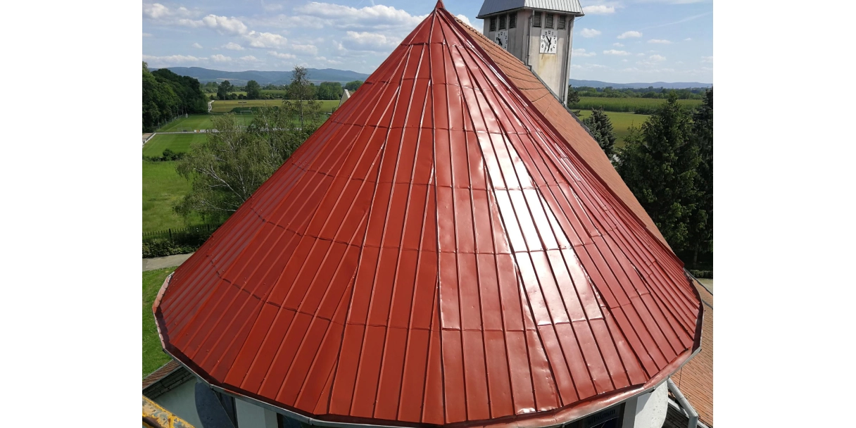 Náter hliníkovej strechy – kostol Častkovce