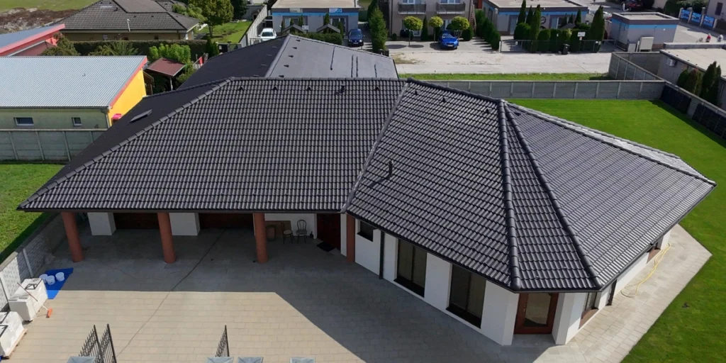 Náter strechy – Veľký Meder