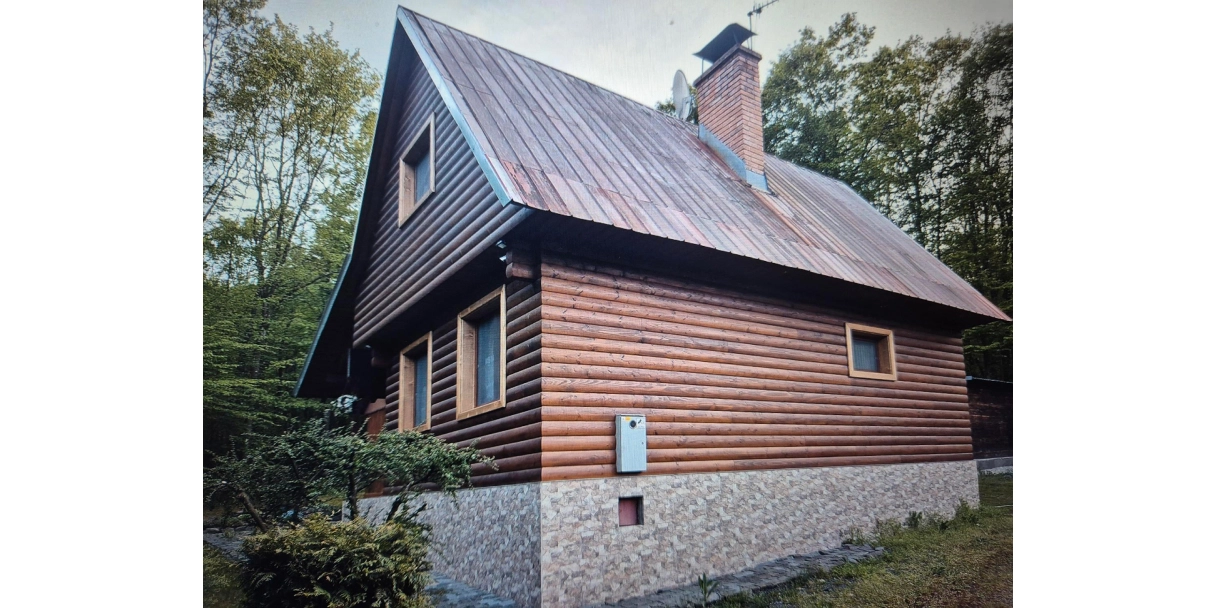 Náter strechy – chata Smolenice